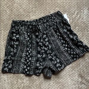 NWT - Cute and flowy summer shorts!